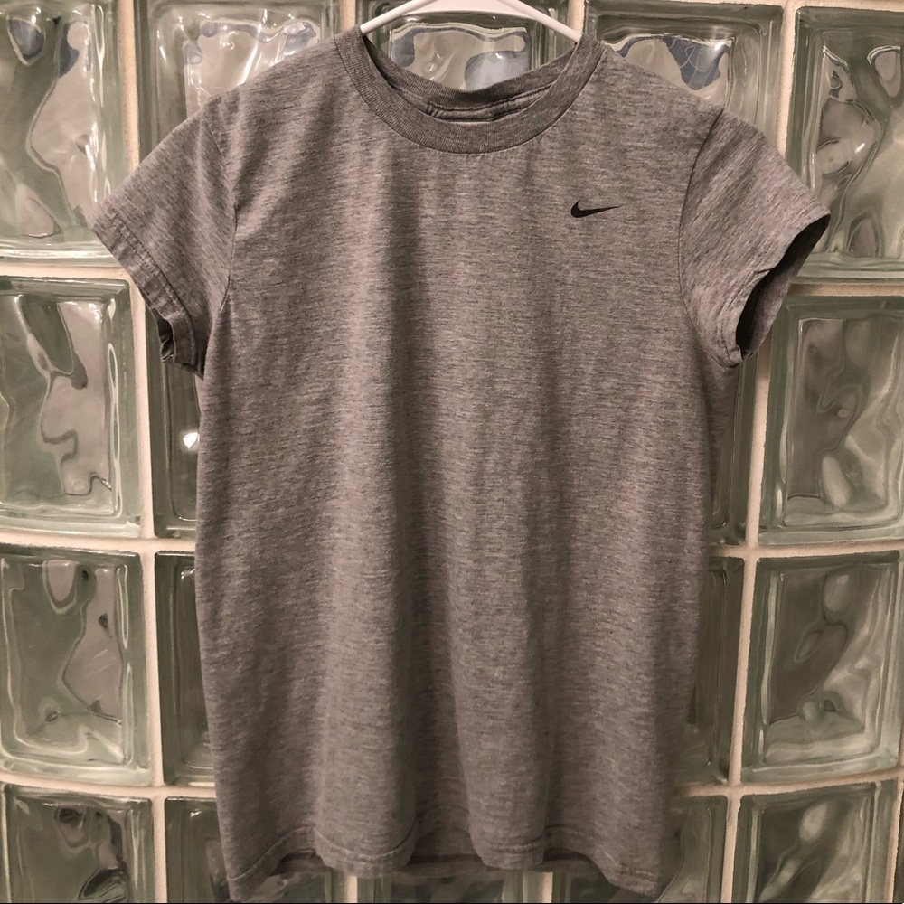 Nike Women’s T-shirt S (4/6)